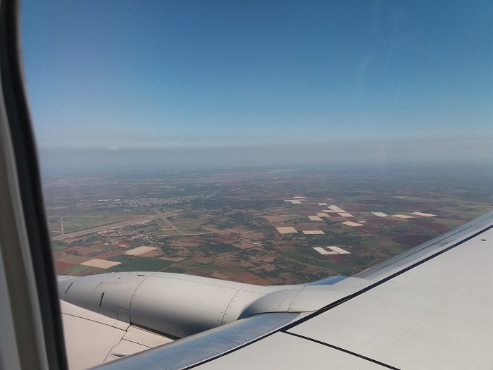 Avião da Copa se preparando para pousar no Aeroporto Internacional José Martí, Havana